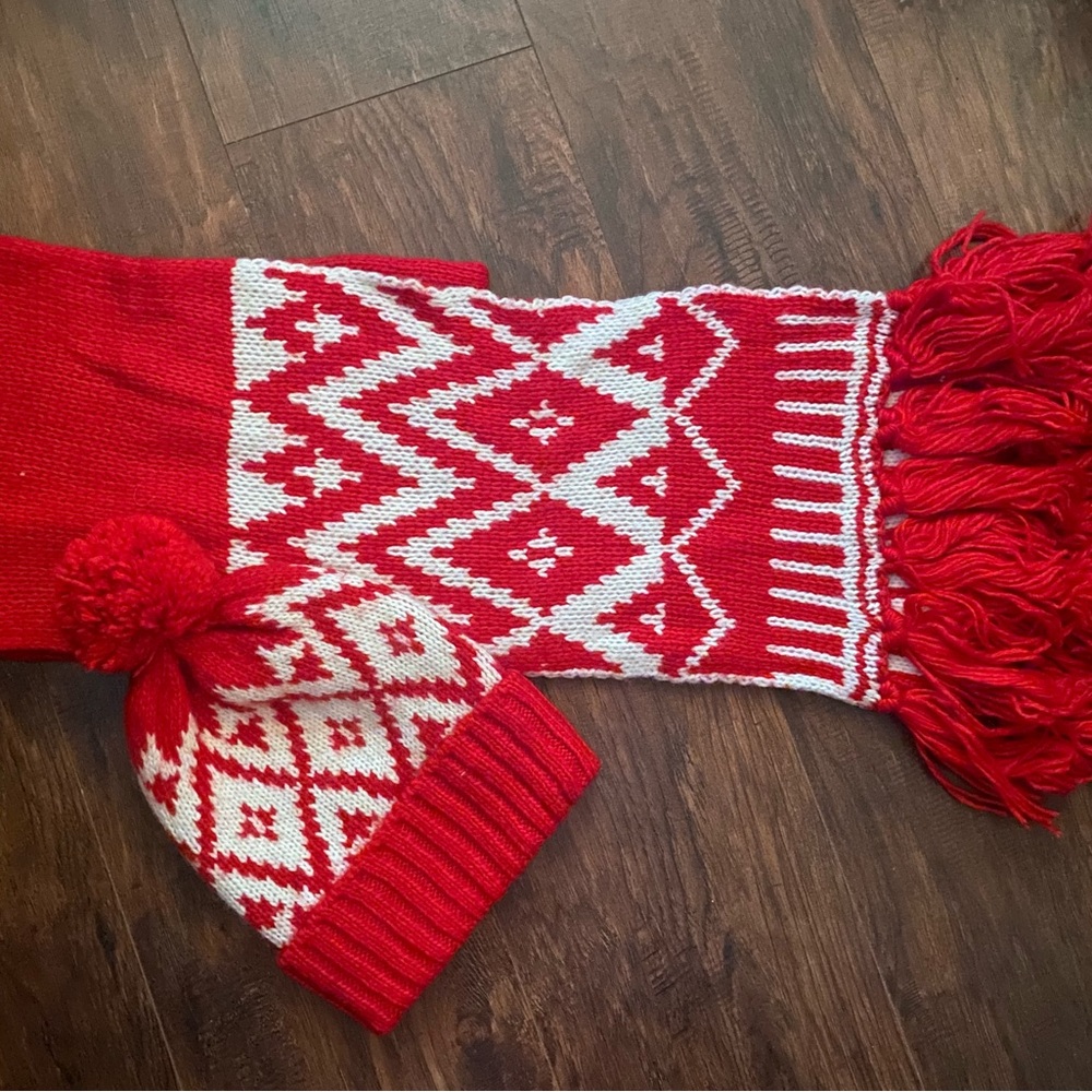 Old Navy Red and White Knit Beanie and Scarf Set